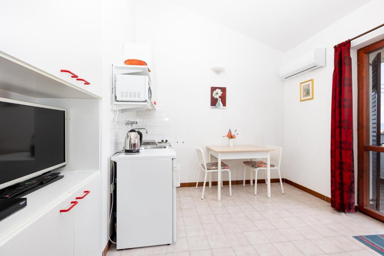 Apartments Mrak Пунат Экстерьер фото